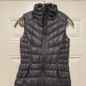 Athleta vest